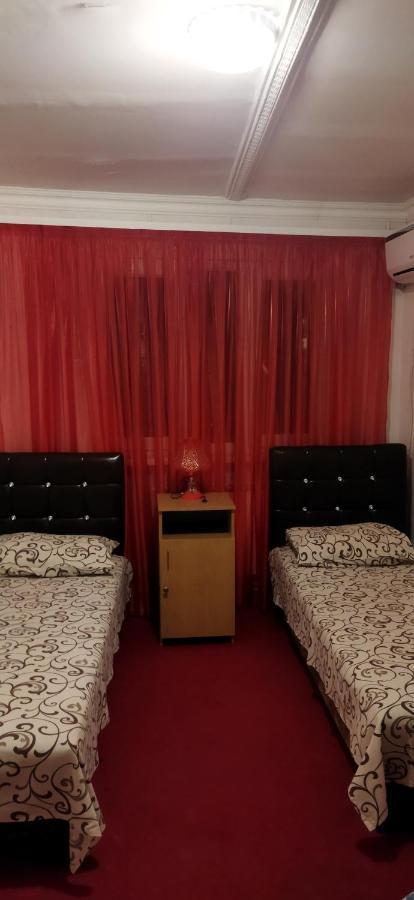 Asine Jerevan Pokoj fotografie